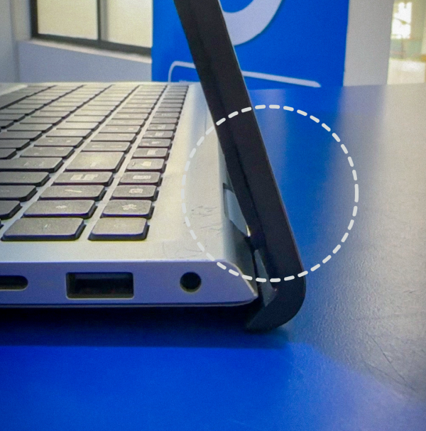 Bisagra Dell reparada en laptop