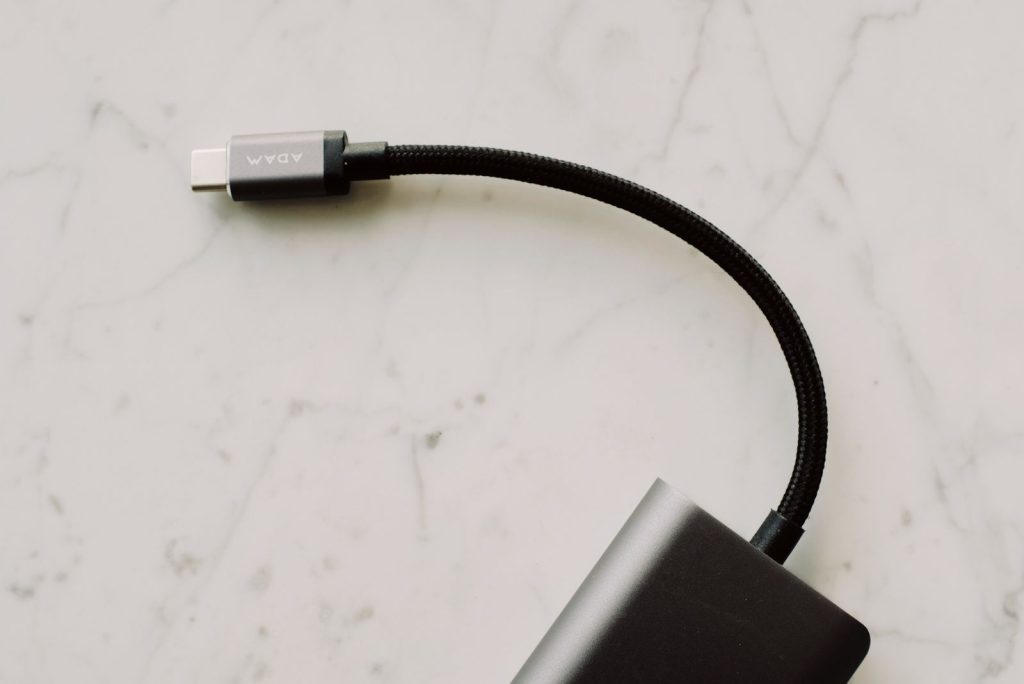 Cable USB-C trenzado con conector tipo C para carga por Power Delivery